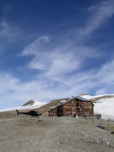 Oberwalderhütte,  knapp 3000 m ü. NN